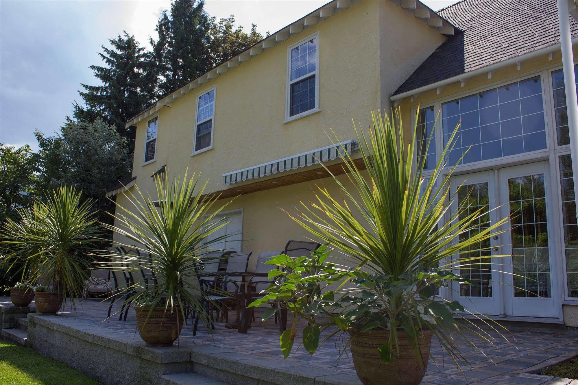Genelle House B&B Guest House Kültér fotó